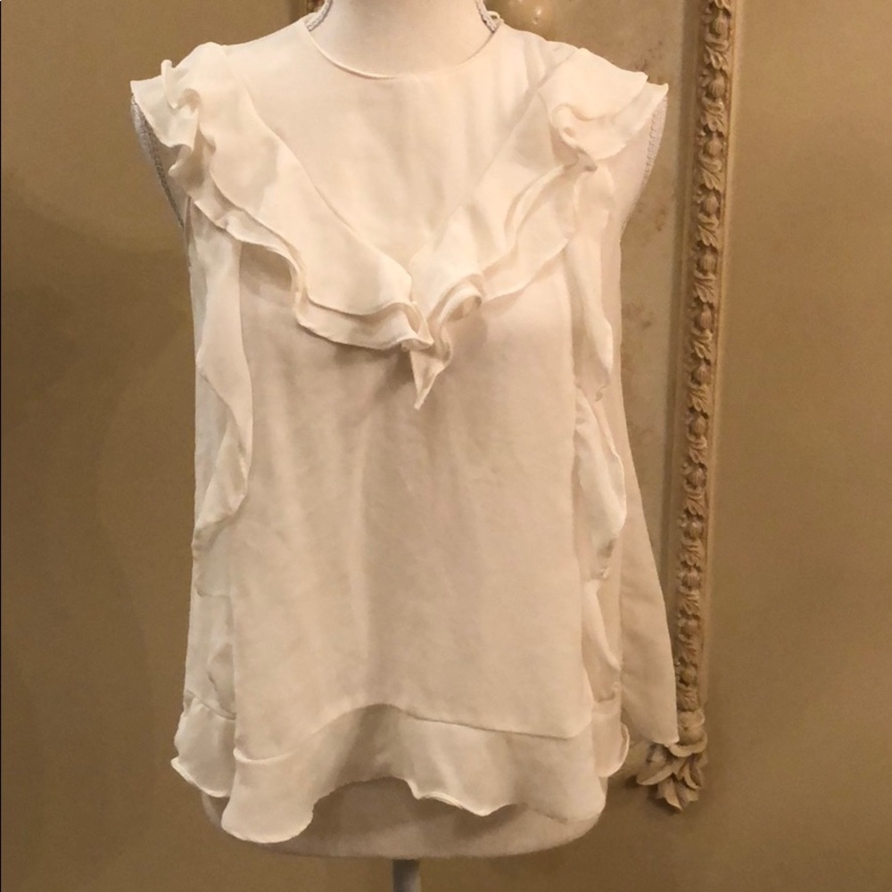 Sleeveless blouse
